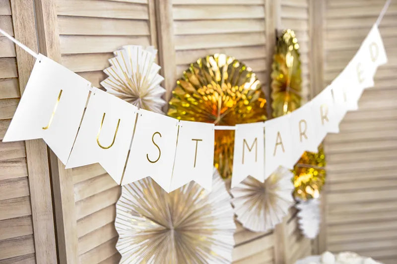 Banner Just Married, weiß - Avaloon Party-Deko-Geschenke