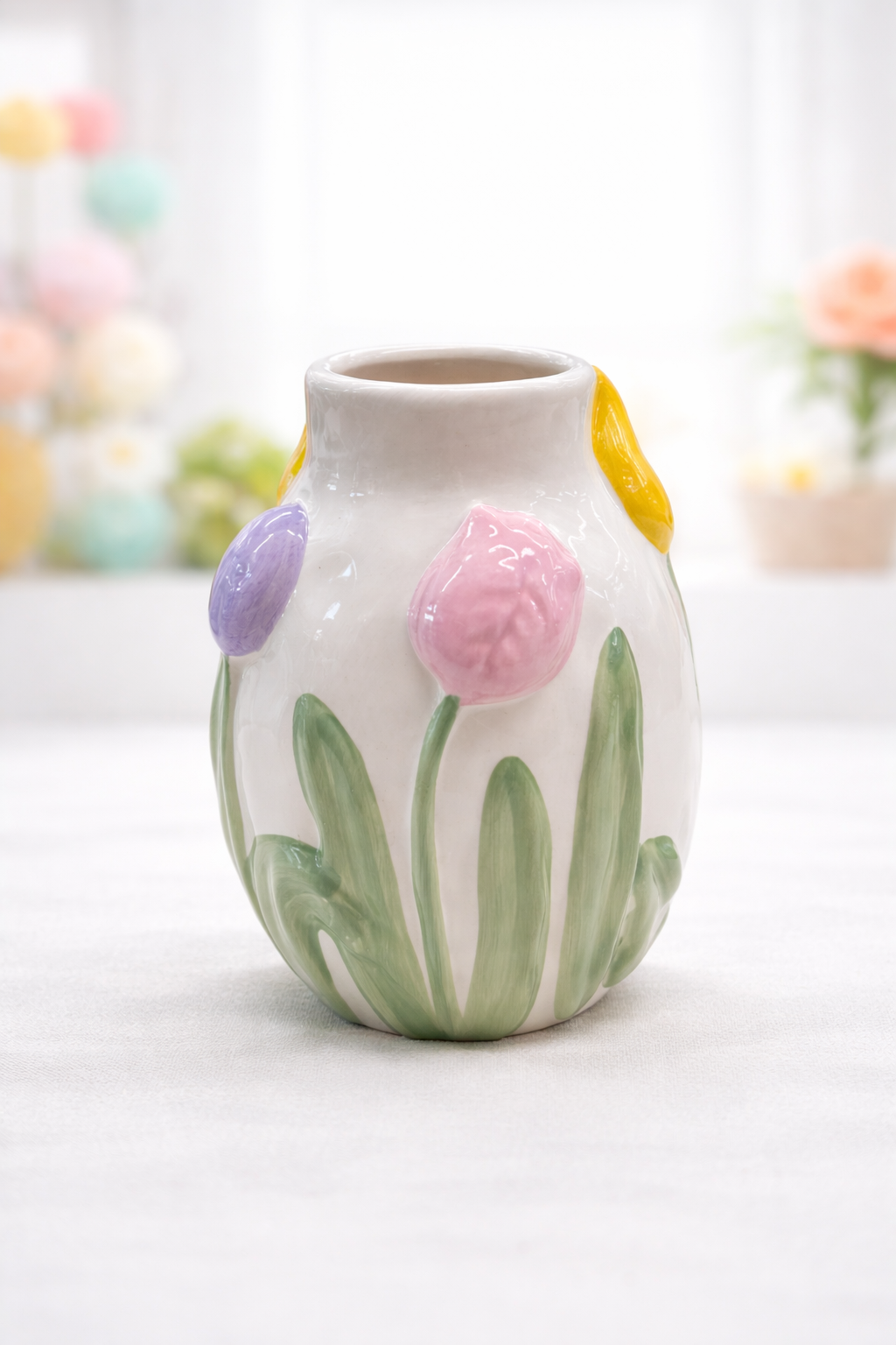 Vase avec des fleurs colorées