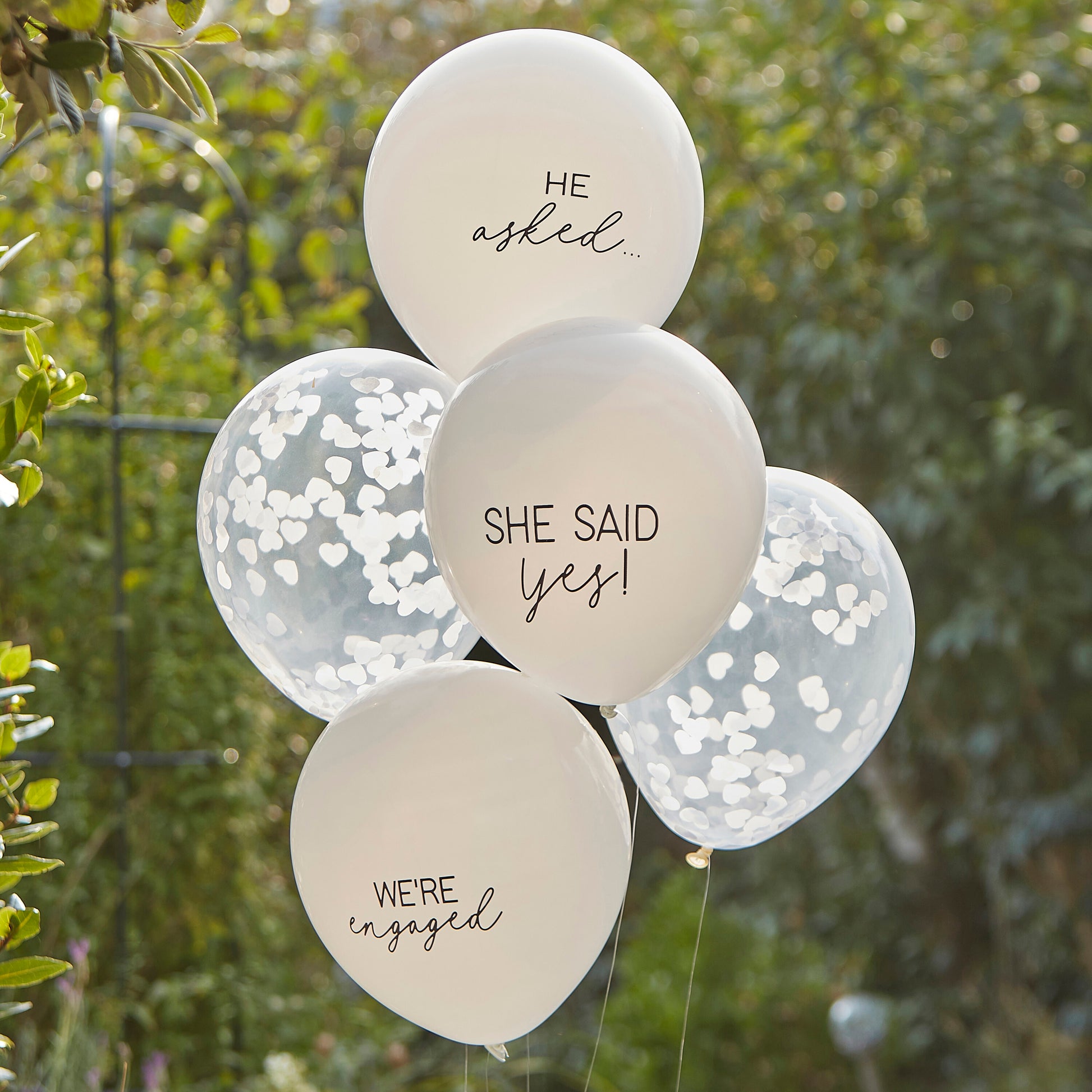 Konfetti-Verlobungsballon-Paket-She Said Yes - Avaloon Party-Deko-Geschenke