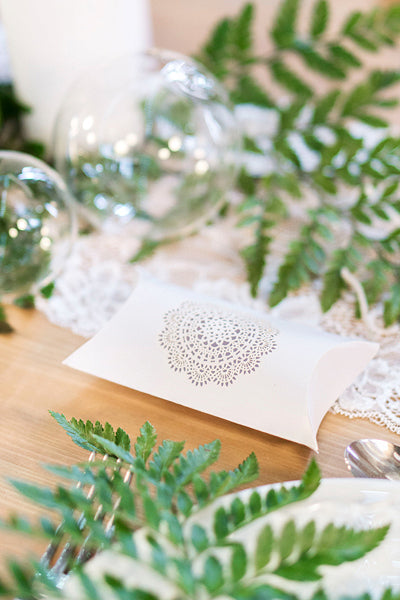 Schachteln mit Rosettenornament - Avaloon Party-Deko-Geschenke