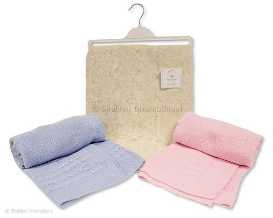Baby Strickdecke mit Rautenmuster und Zopf-Strick