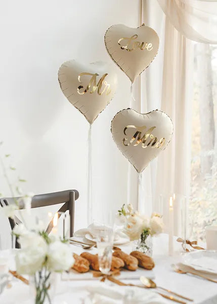 Foil Balloons Hearts MR and MRS, 45 cm, Assorted