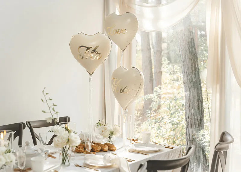 Foil Balloons Hearts MR and MRS, 45 cm, Assorted