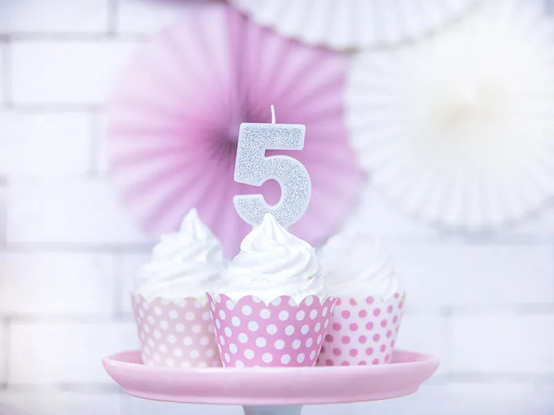 Geburtstagskerze Zahlen, silber, 7cm - Avaloon Party-Deko-Geschenke