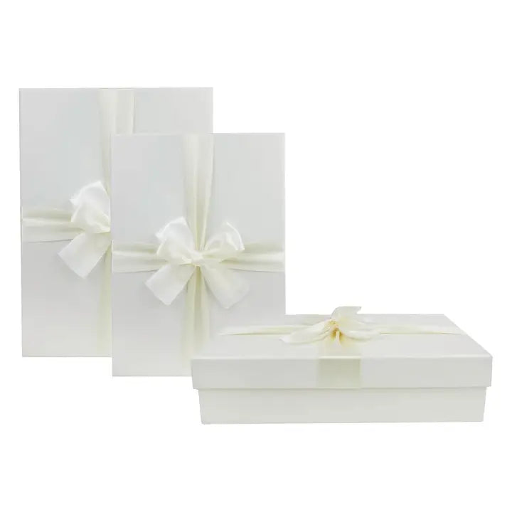 Geschenkboxen in Elfenbein