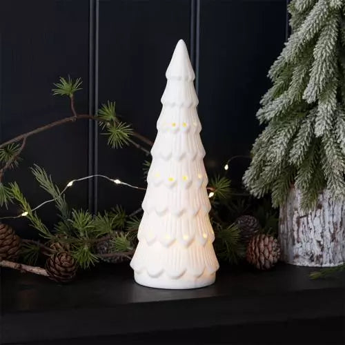 Leucht-Deko aus matter Keramik - Großer Weihnachtsbaum