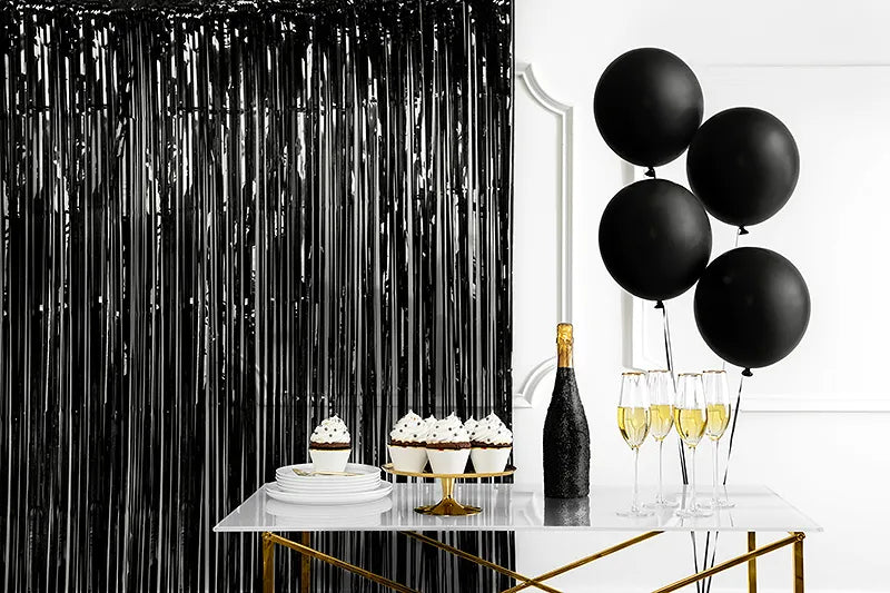 Partyvorhang, schwarz, 90x250cm - Avaloon Party-Deko-Geschenke