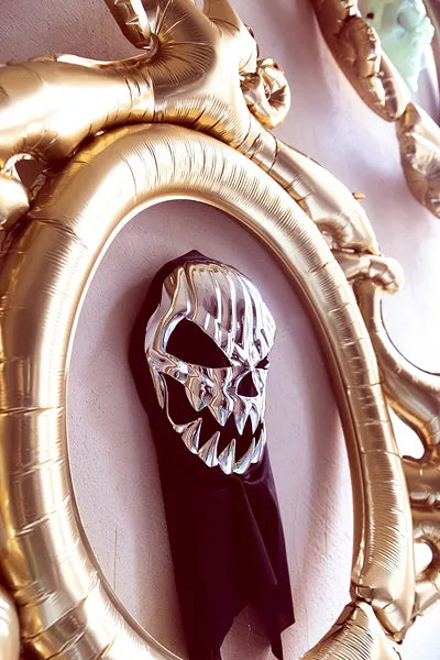 Totenkopfmaske, 18.5x24.5cm, Mix